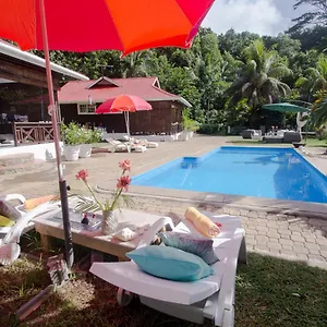 Kokogrove Chalet Anse Royale